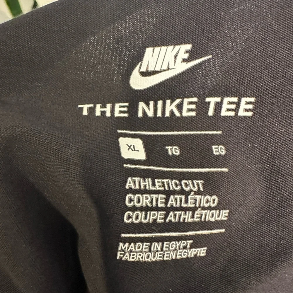 Nike The Nike Tee Athletic Cut long sleeve tee black gold basketball